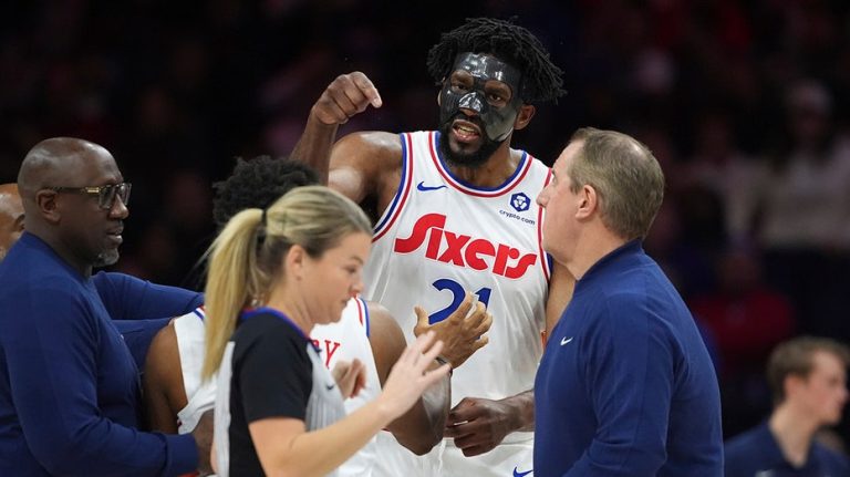 Irate Joel Embiid rushes ref as 76ers star ejected vs Spurs