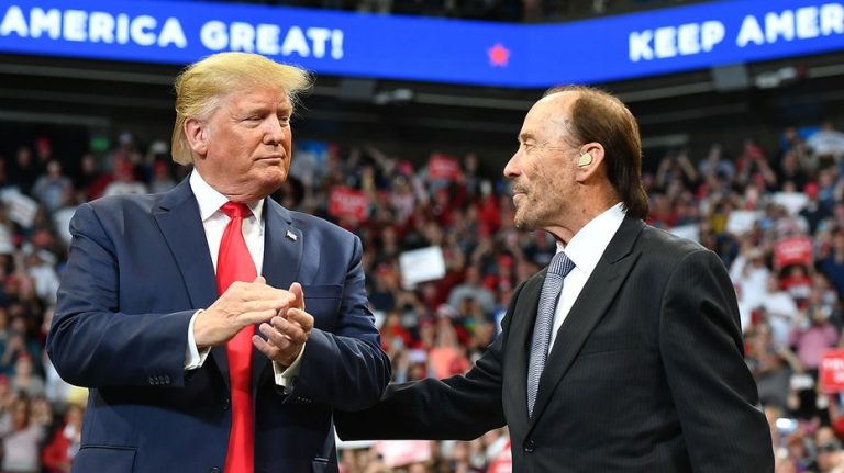 ‘God Bless the USA’ singer Lee Greenwood says it’s a ‘privilege’ to perform his hit song for Trump